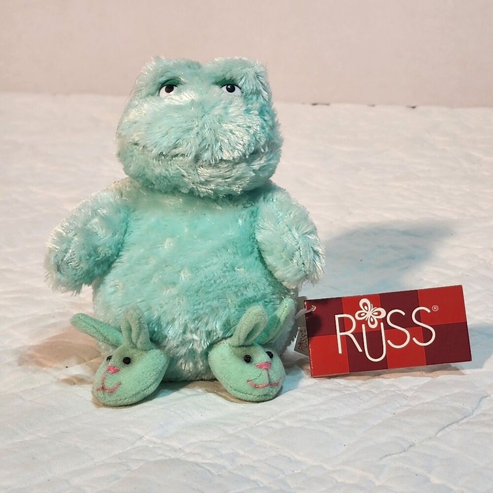 Russ Berrie  Krogie w/ Bunny Slippers Collectible Frog Plush Rare 27520